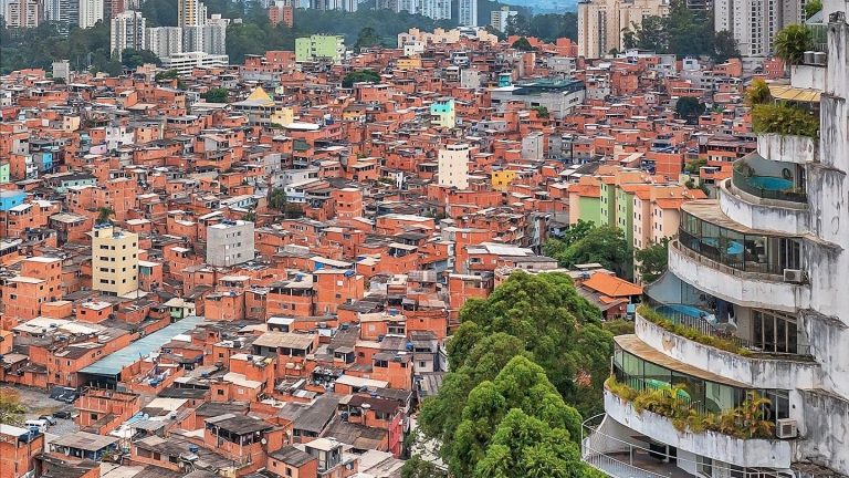 OPERAÇÃO POLICIAL EM PARAISÓPOLIS NA ZONA SUL DE SP